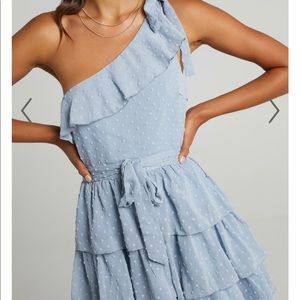 Brand new showpo blue mini dress (2)